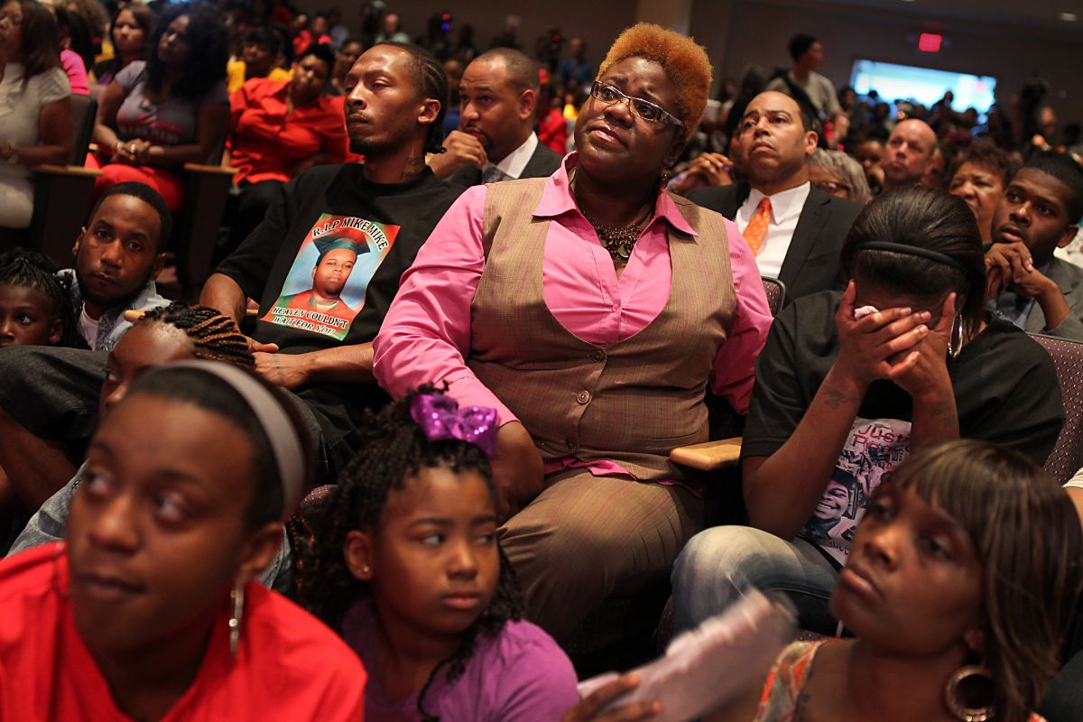 Thousands overflow service for Brown family